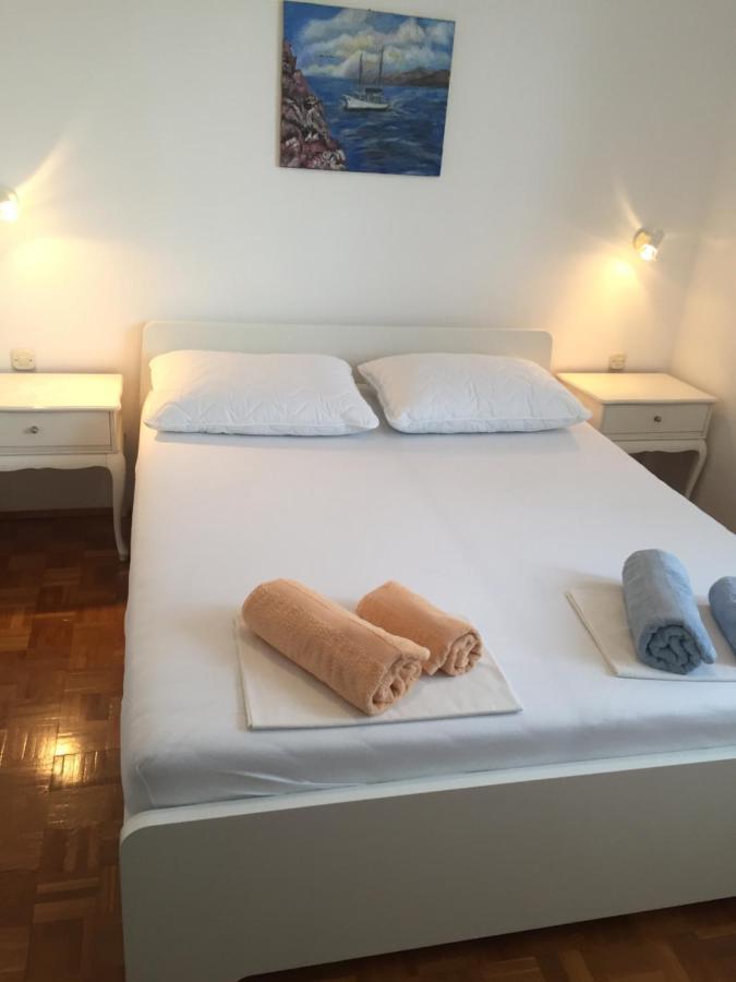 Schreng Apartments مالينسكا المظهر الخارجي الصورة