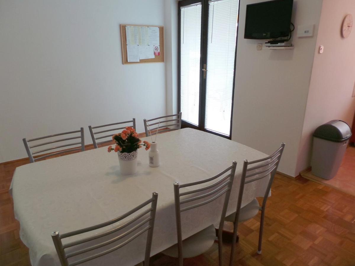 Schreng Apartments مالينسكا المظهر الخارجي الصورة