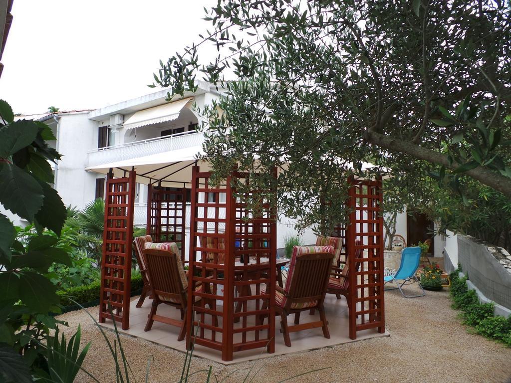 Schreng Apartments مالينسكا المظهر الخارجي الصورة